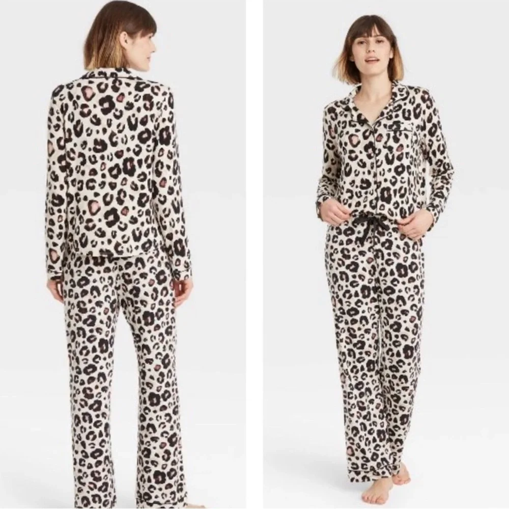 NWT Stars Above Leopard Print Pajama Set - Picture 5 of 8